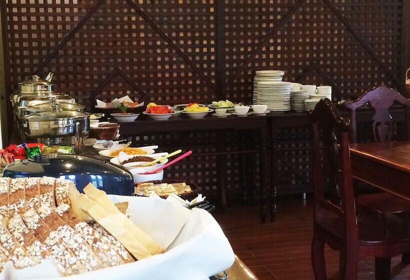 هتل Luang Prabang Legend