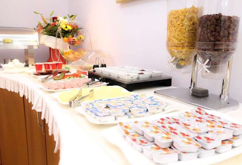 בית מלון כפרי Vila Verde City Center