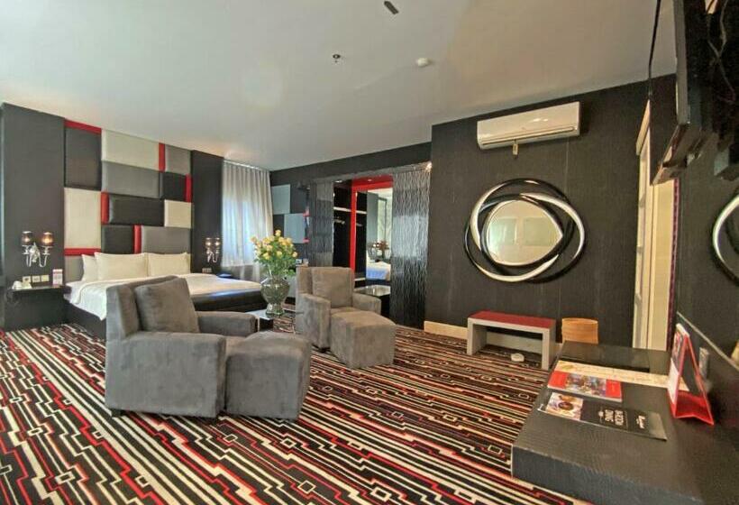 בית מלון כפרי Swissbelcourt Makassar