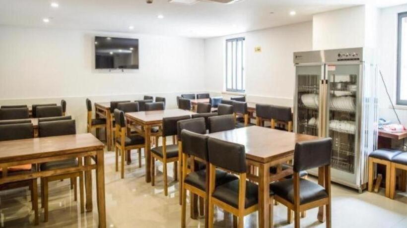 Vatica Hotel Nantong Rugao Port