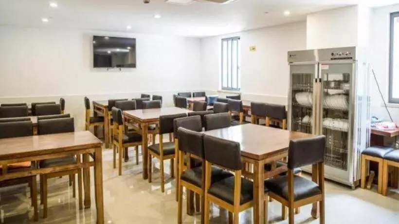 Vatica Hotel Nantong Rugao Port