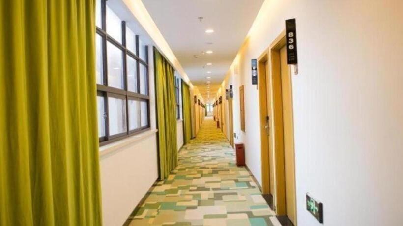 Vatica Hotel Nantong Rugao Port