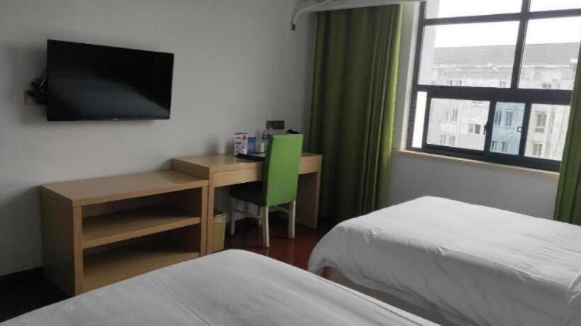 Vatica Hotel Nantong Rugao Port