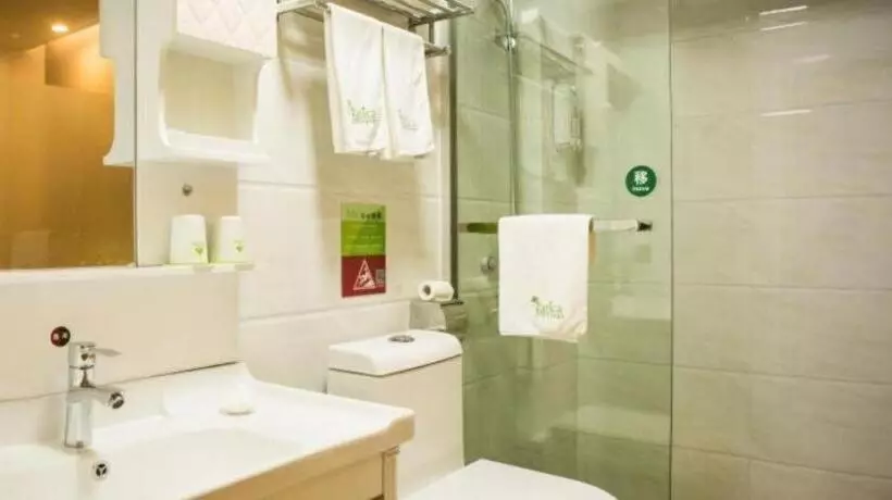 Vatica Hotel Nantong Rugao Port