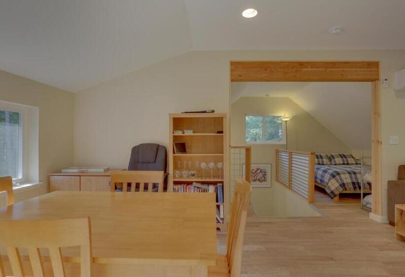 Отель White Salmon River Refuge