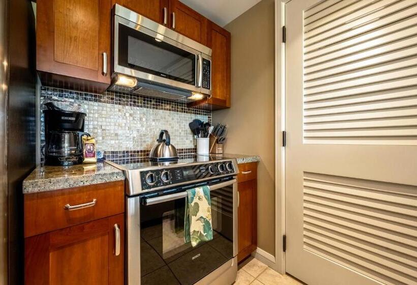 Hotel Honua Kai  Konea 213