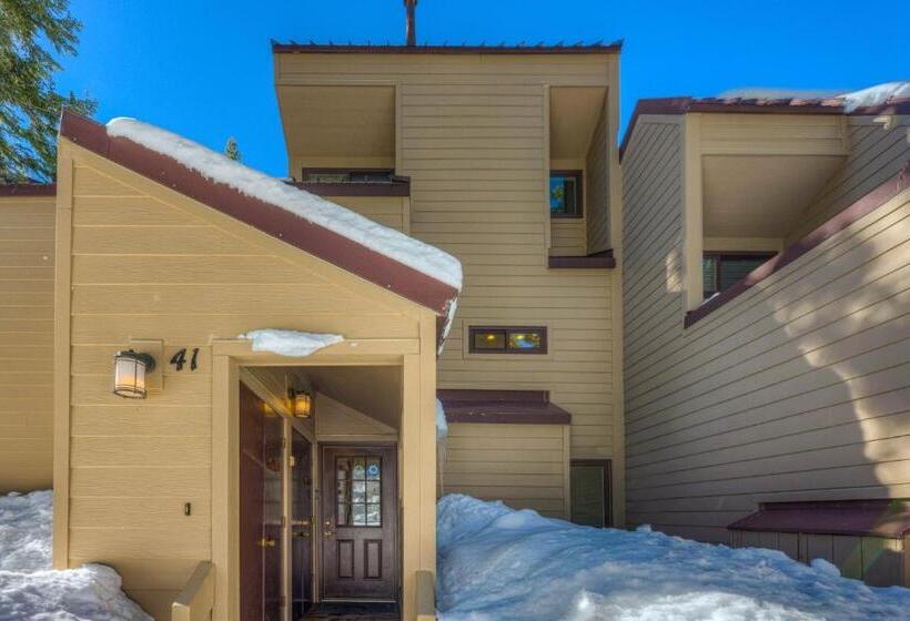 هتل Carnelian Woods Sanctuary