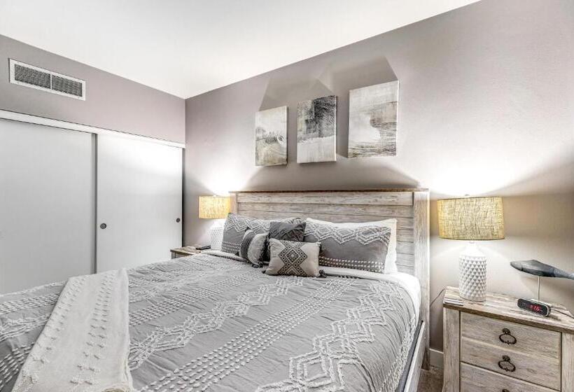 Otel Sand & Sea: Room 308