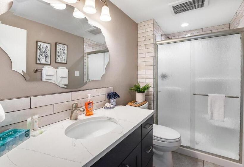 Otel Sand & Sea: Room 308