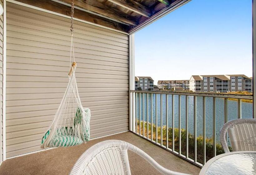 בית מלון כפרי Bethany Bay Condos