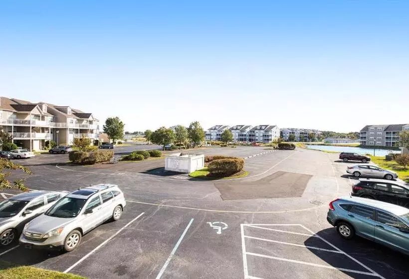 Hotelli Bethany Bay Condos