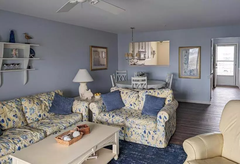 Hotelli Bethany Bay Condos