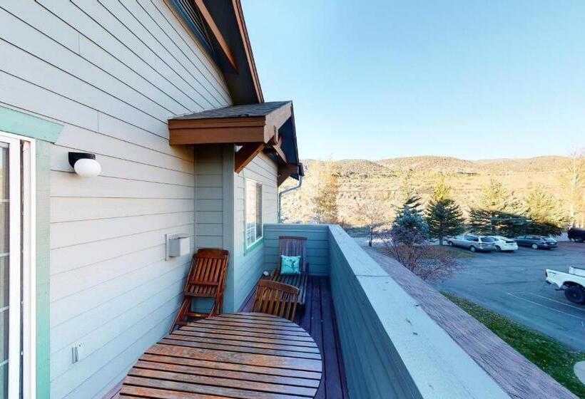 هتل Crazy Horse Condo