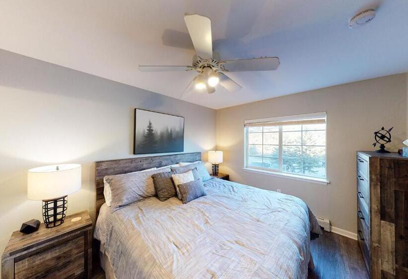 هتل Crazy Horse Condo