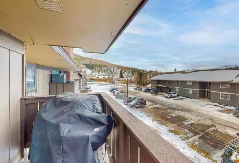 ホテル Mountian View Condo Unit S303