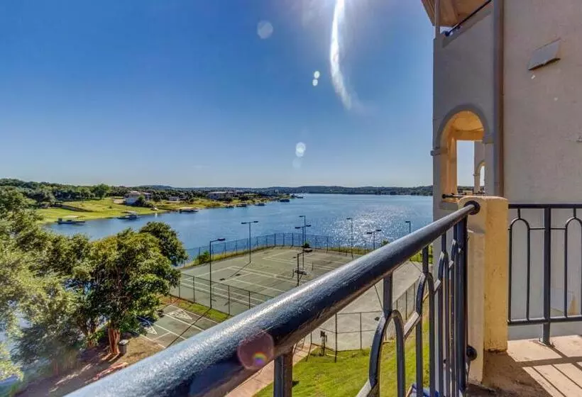 Hotelli Texas On The Lake
