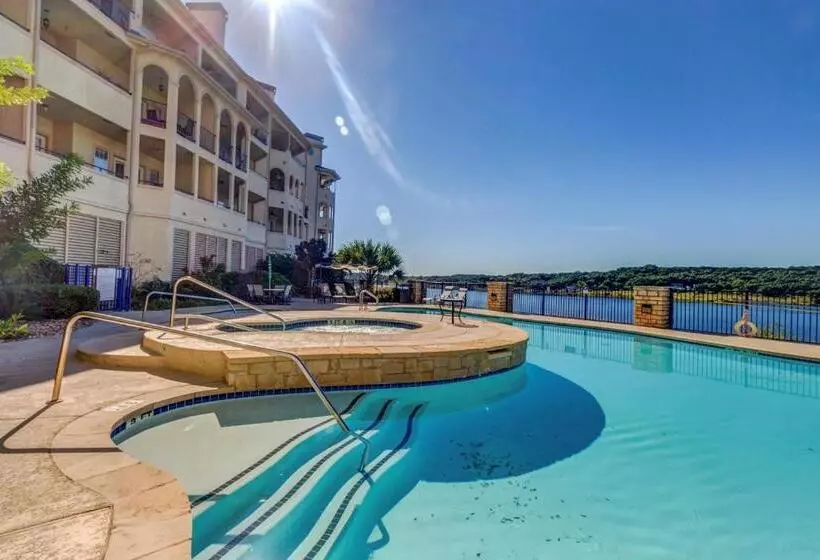 Hotelli Texas On The Lake