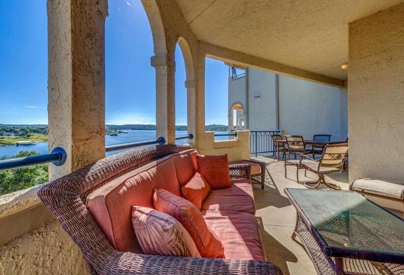 Hotel Texas On The Lake