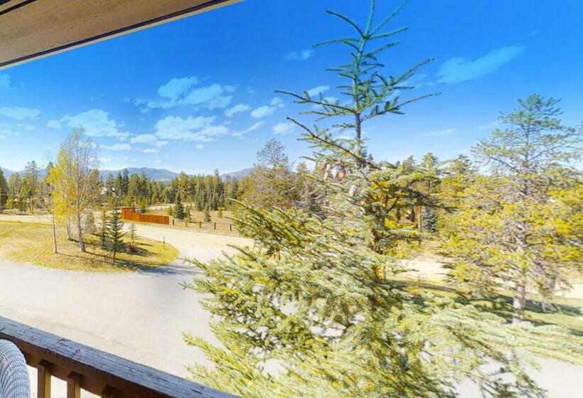 ホテル Jabberwocky 303