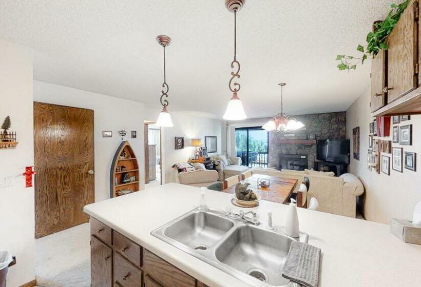 ホテル Jabberwocky 303