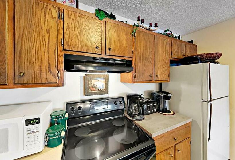 ホテル Jabberwocky 303