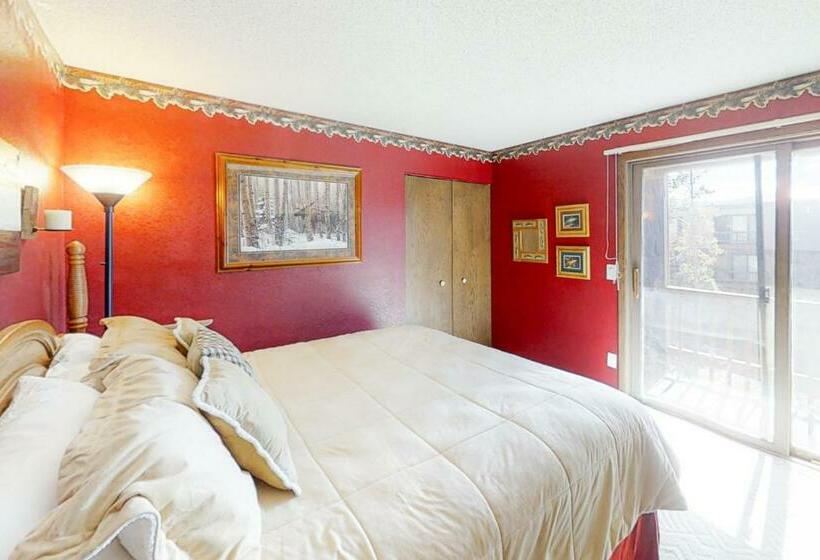 ホテル Jabberwocky 303