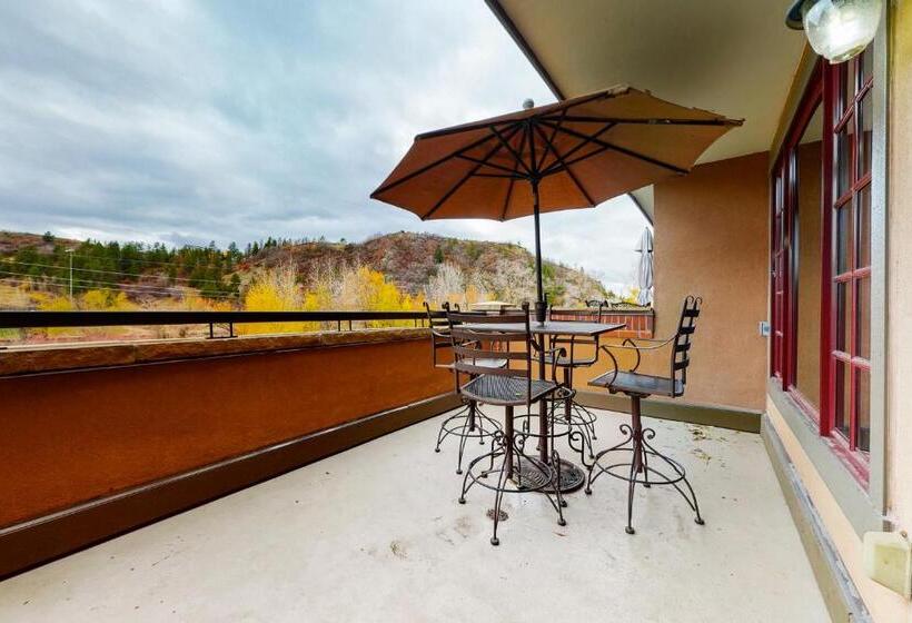 فندق Waterside Village B