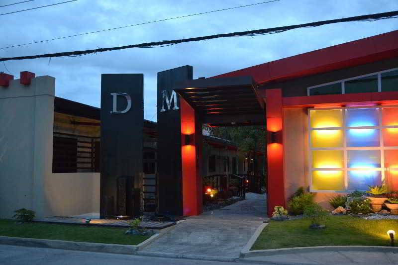 Dm Residente Resort