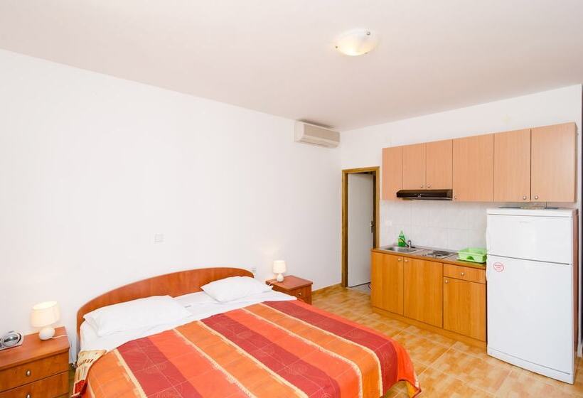 בית מלון כפרי Kusalo Apartments