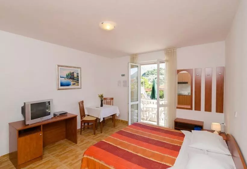 هتل Kusalo Apartments