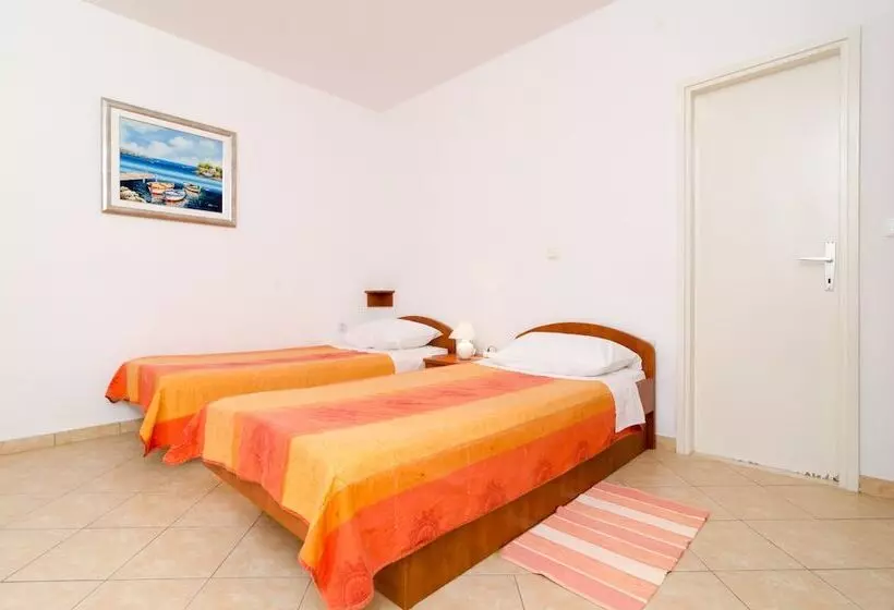 هتل Kusalo Apartments