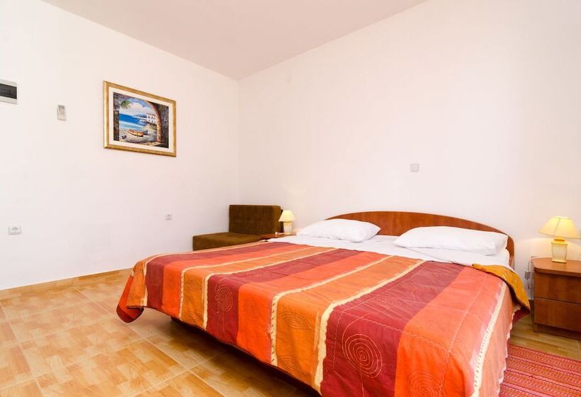 בית מלון כפרי Kusalo Apartments