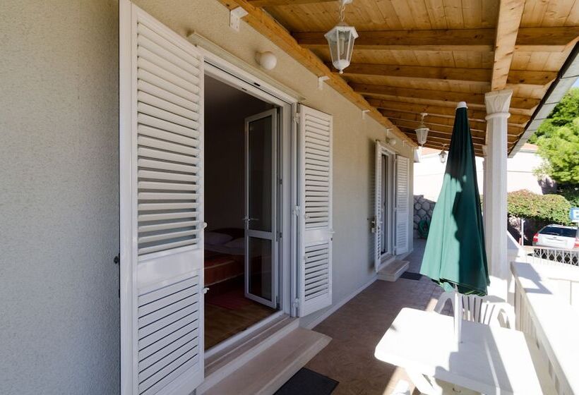 בית מלון כפרי Kusalo Apartments