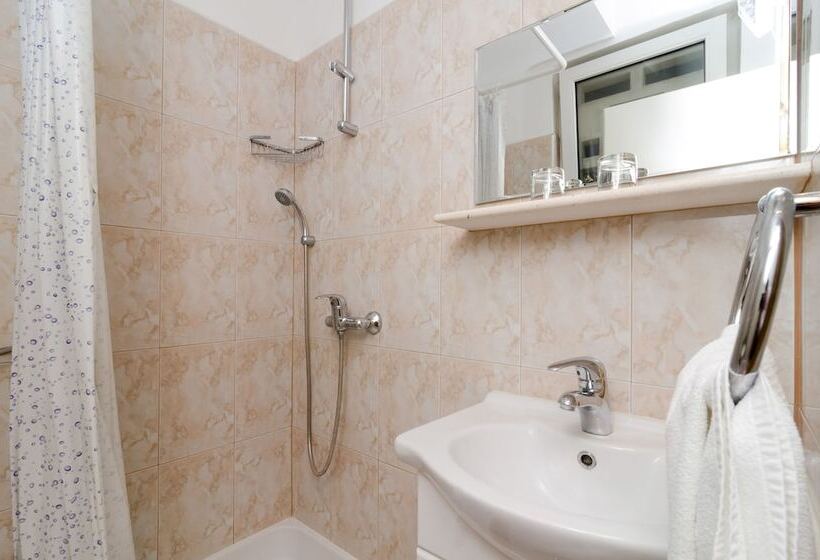 בית מלון כפרי Kusalo Apartments