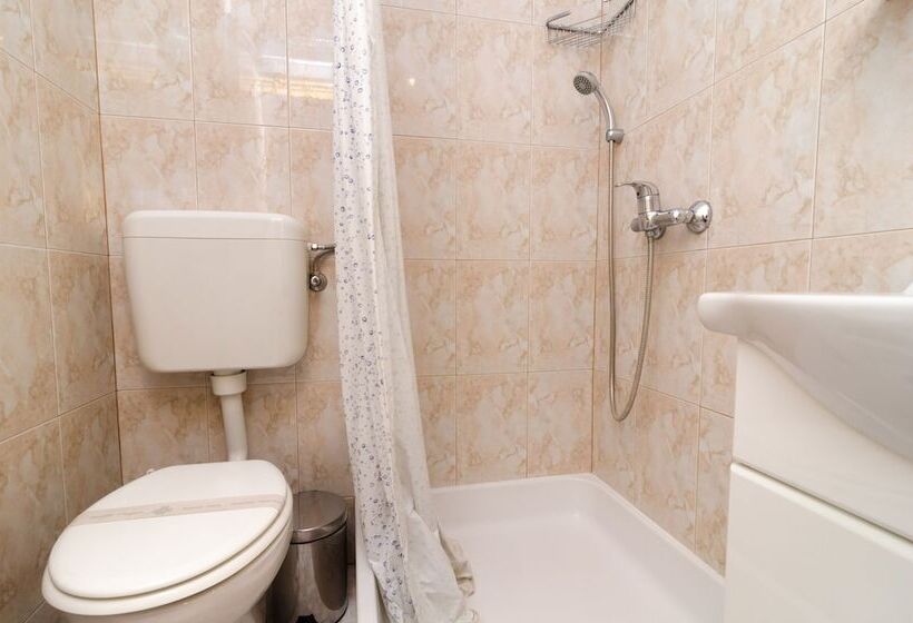 בית מלון כפרי Kusalo Apartments