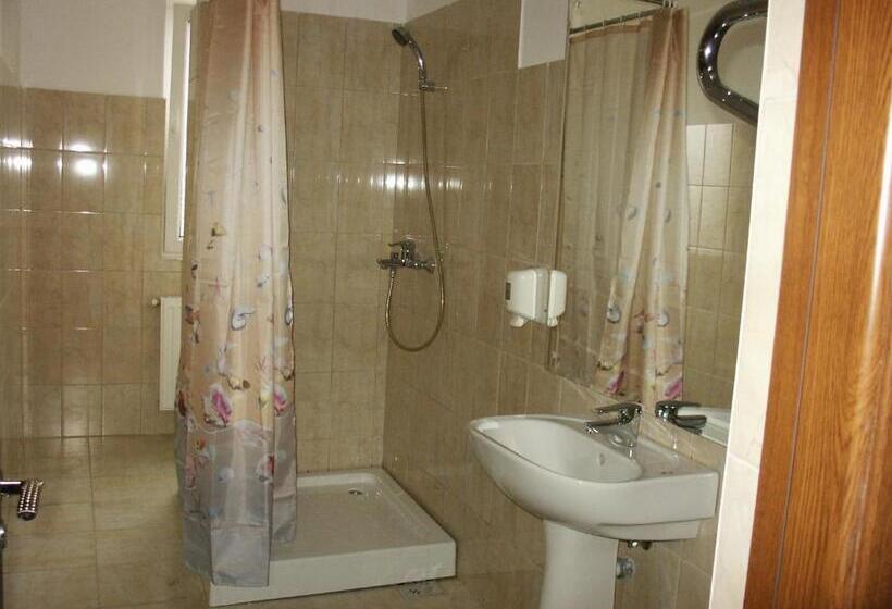 בית מלון כפרי Astra