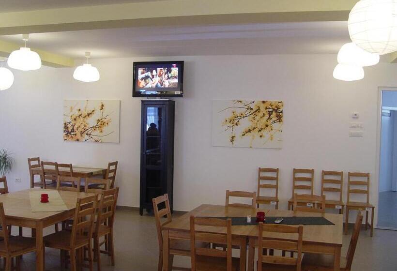 בית מלון כפרי Astra