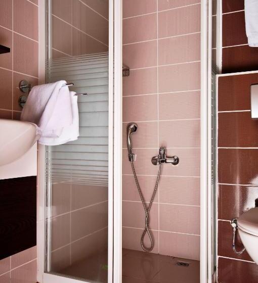 בית מלון כפרי Ciner