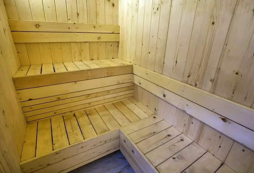 Fars Hotel & Resorts Bar Buffet Pool Spa