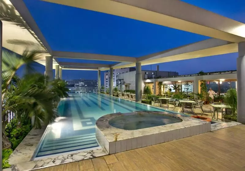 Fars Hotel & Resorts Bar Buffet Pool Spa