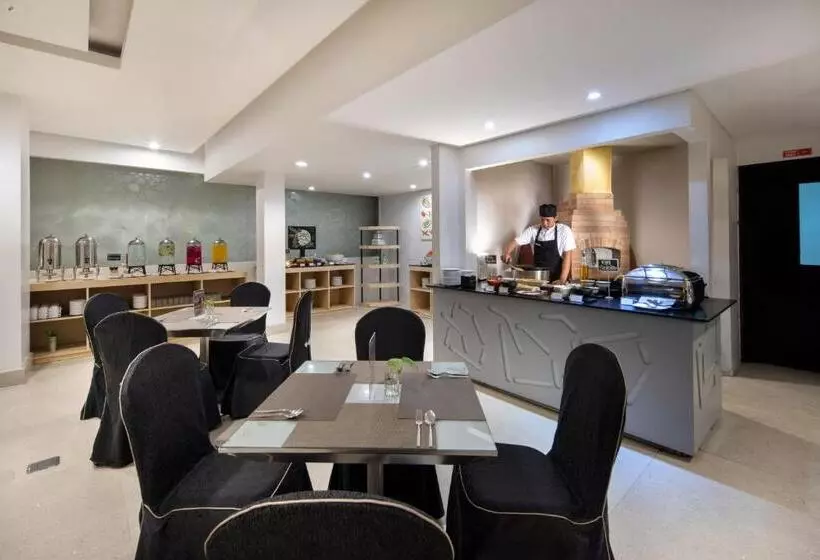 Fashion Hotel Legian