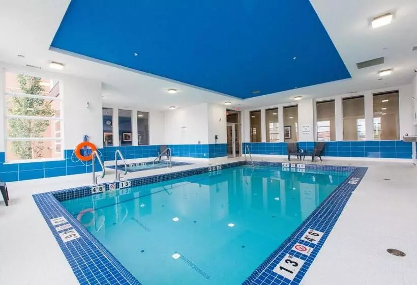 ホテル Holiday Inn Express & Suites Spruce Grove Stony Plain, An Ihg