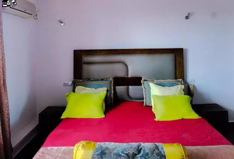 هتل Le Relais Normand