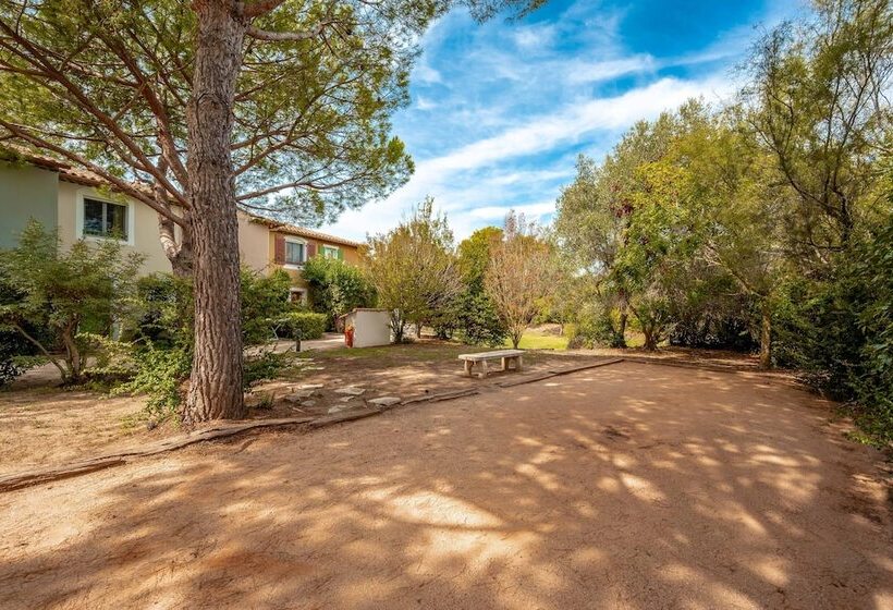 ホテル Résidence Pierre & Vacances Le Hameau De La Pinède