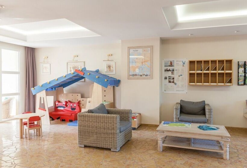 ホテル Résidence Pierre & Vacances Le Hameau De La Pinède