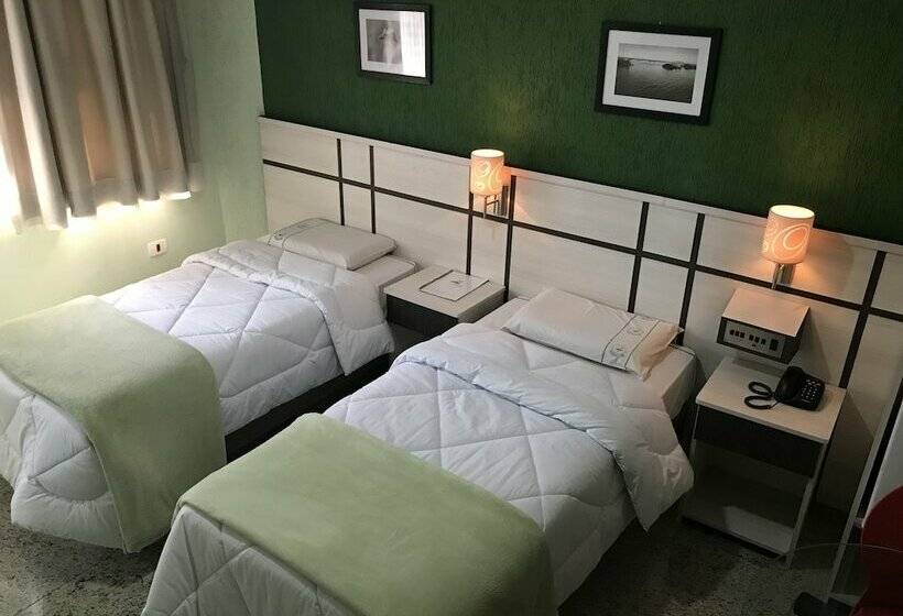 هتل Residencial Pantanal Santa Cruz