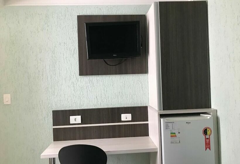 هتل Residencial Pantanal Santa Cruz