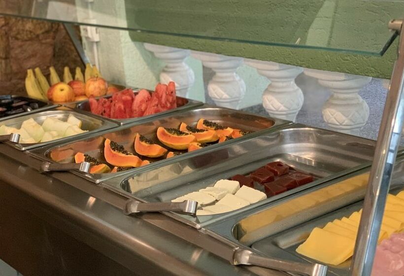 هتل Residencial Pantanal Santa Cruz