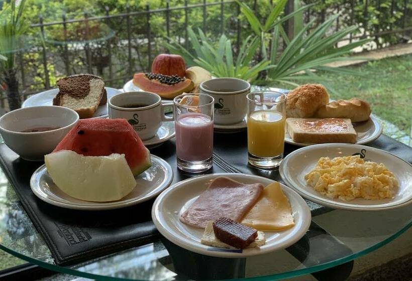 هتل Residencial Pantanal Santa Cruz