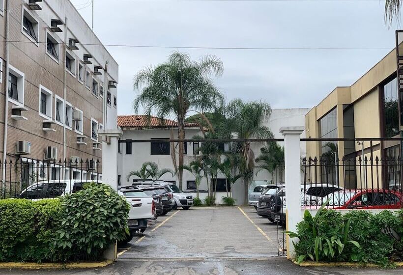 هتل Residencial Pantanal Santa Cruz